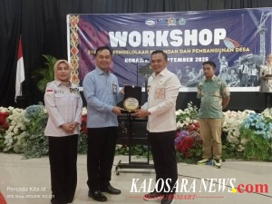 Ketgam : Bupati Konawe Yusran Akbar saat membuka workshop pengelolaan Dana Desa yang di ikuti para kepala desa se Kabupaten Konawe. Kamis, 25 September 2025/foto : Hijrah/kalosaranews.com