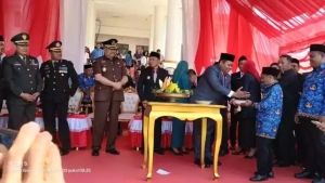 Ikuti Pelantikan 2.927 PPPK, I Made Asmaya Harapkan Pelayanan Maksimal