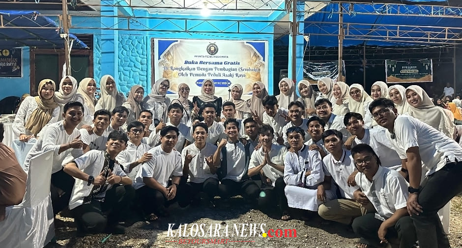 Ketgam : Suasana foto bersama usai buka Puasa oleh pemuda peduli Asaki Raya