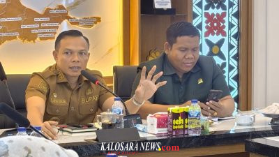 Bupati Konawe , Yusran Akbar (Kiri). Ketua DPRD, I made Asmaya (Kanan)